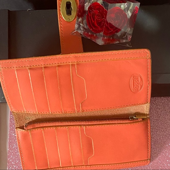 “ FOSSIL “ Leather Wallet - Picture 14 of 16